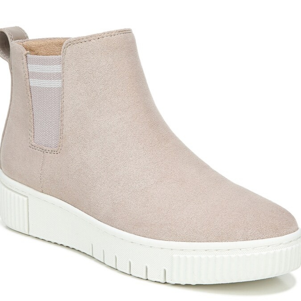 Soul Naturalizer Taffy Slip on Sneaker